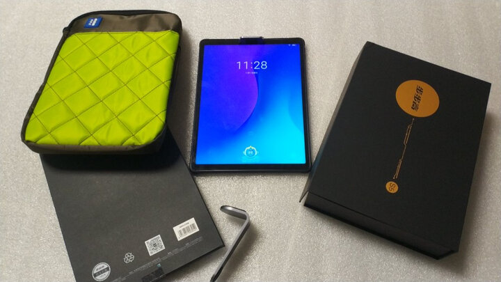 步步高步步高 s5-128g:"步步高的老用户了,教学资源很丰富,之前的h8