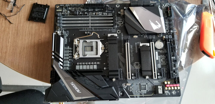 技嘉z390 aorus pro wifi:"买之前对技嘉这个板子和华硕的z390-a对比