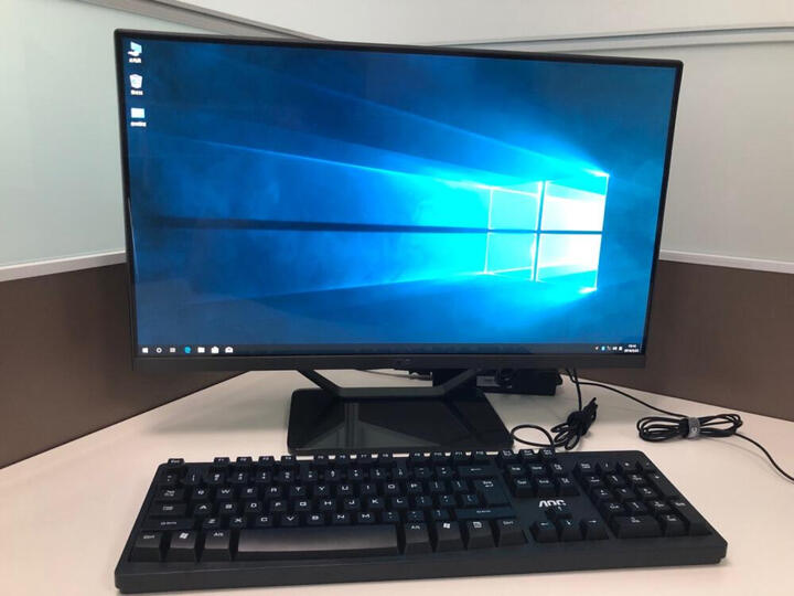 aoc238a721202:"一体机不错,边框超窄,后面主机也非常薄,颜值很高,不