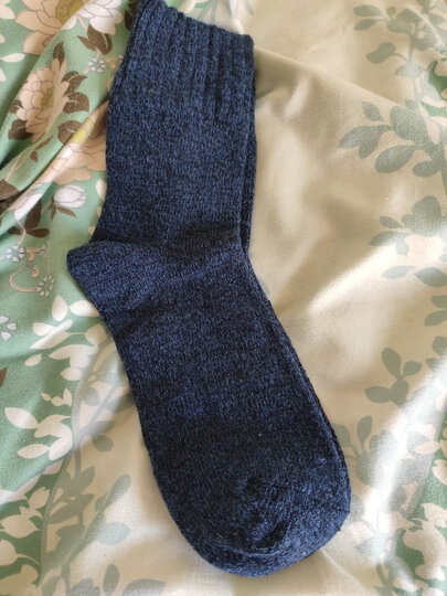 木林森休闲棉袜:"很厚,很有质感.