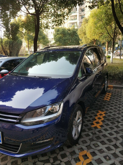 美光g7016:"效果非常好的乳液蜡,洗车店师傅也说这个蜡不错,好上蜡不