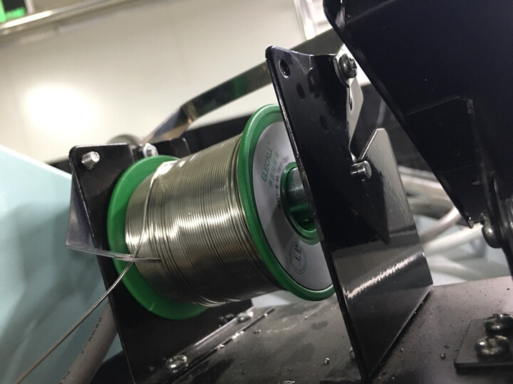 伊莱科(elecall):"焊锡丝买的是0.