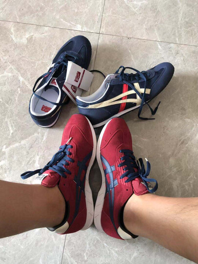 鞋子很帅气,上脚很好.