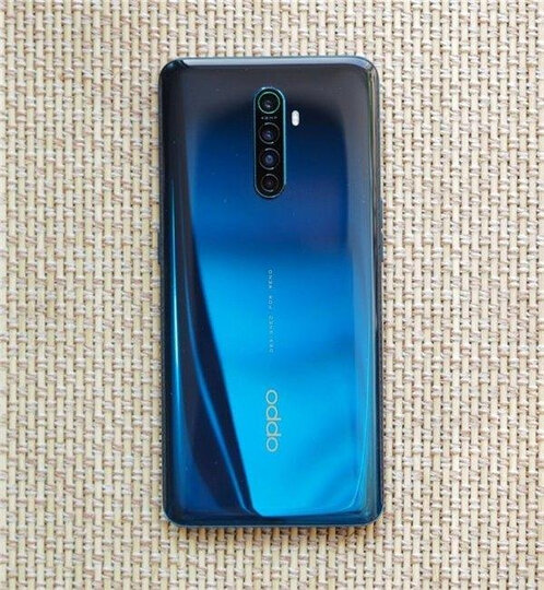 手机通讯  手机 手机 oppo  oppo 商品评价  外形外观:星际蓝配色.