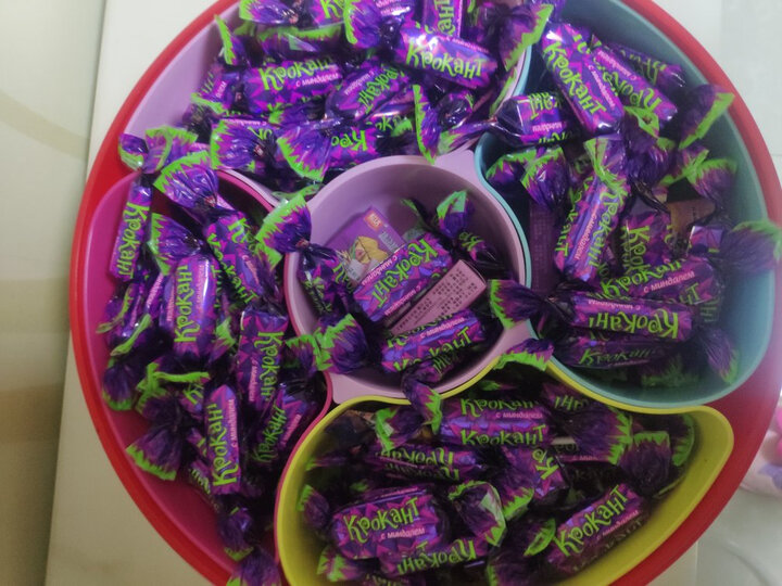 俄罗斯进口 kdv巧克力味夹心糖500g(代可可脂)紫皮糖喜糖糖果kpokaht