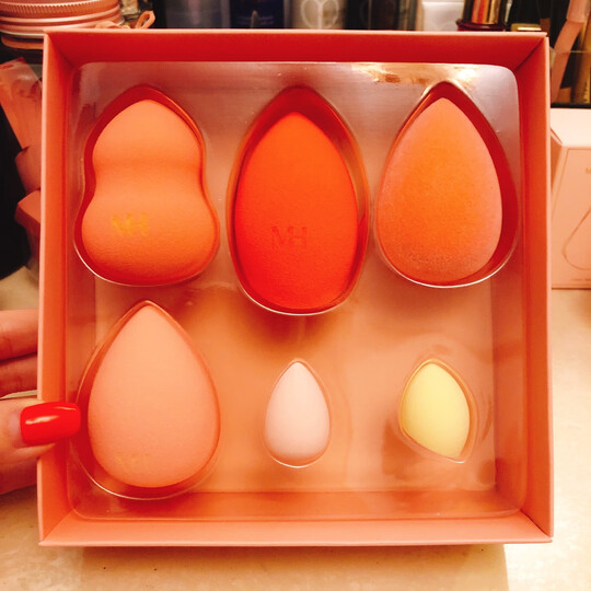 三月兔(marchare)三月兔:"被李佳琦这个魔鬼直播种草的美妆蛋,目前很