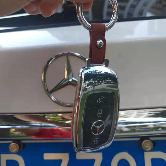 奔驰amg苹果树图标一直很喜欢,这钥匙壳也给印上,非常喜欢,翻毛绒手感