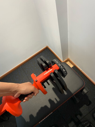 选择了海德nt319这一型号,原因有二:一是因为单个哑铃最大重量有25kg