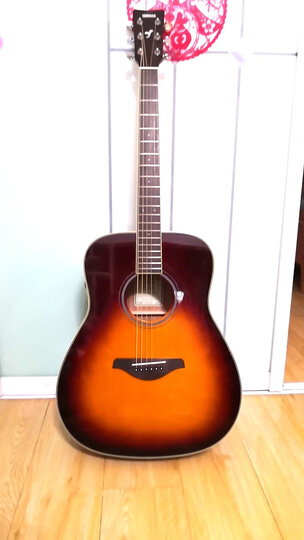 雅马哈fgta bs:"声音音质:吉他老师说低音很赞,不错的选择.