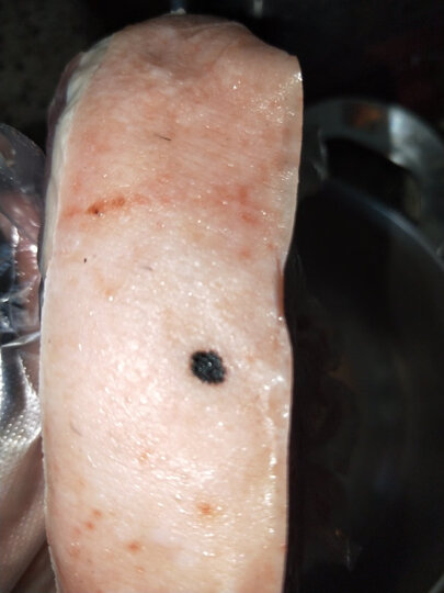 [晒单帖]包装完好,物流很快,不知道肉皮上面的黑点.