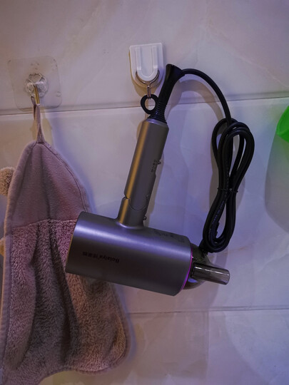 博莱雅xd-168-11:"噪音比普通的吹风机噪音小,风力大,干发速度挺快的