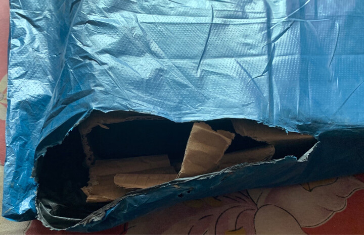 包装破损,快递慢