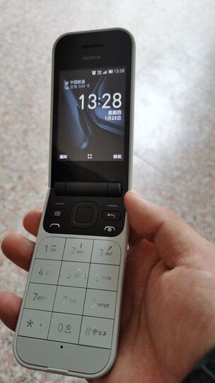 诺基亚诺基亚 2720:"外形外观:轻巧时尚屏幕音效:不要用智能机的标准