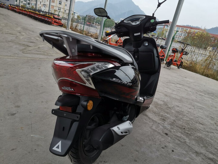 新车颜值不错,动力强劲,一直信赖五羊本田.