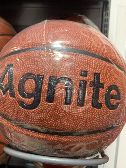 安格耐特pu篮球追求.