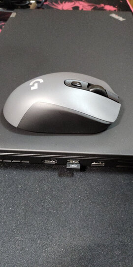 罗技g603:"1.非常朴实的鼠标,没有灯,手感好 2.