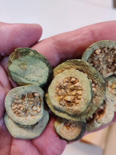 神芝王朝番石榴果干茶:"这芭乐干偏酸,可能是品种的关系,东西还算干净