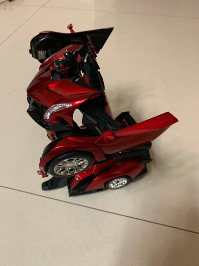 迪美遥控车变形汽车机器人模型 一键展示功能带灯光音乐可充电男孩