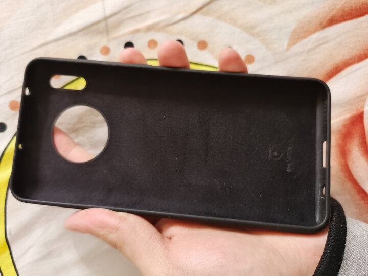 闪魔(smartdevil):"做工质感:质感很好,绵绵的很好.