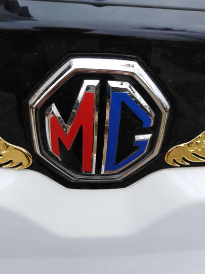 产品不符合车标大小贴上去真难看,我看这是要破产的节奏啊