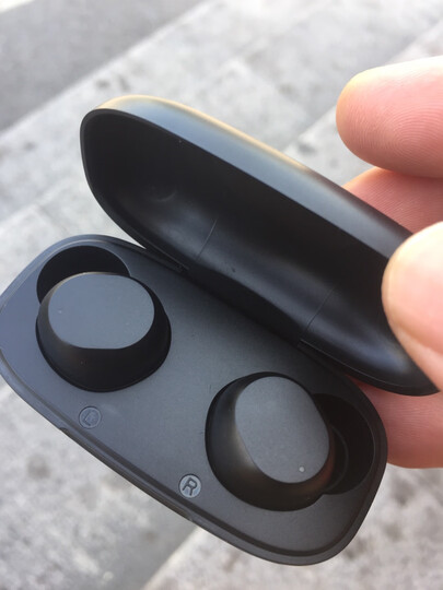 京东京造jdjztws03:"做工质感:中等吧,盒子很松,整体工艺八分音质音效