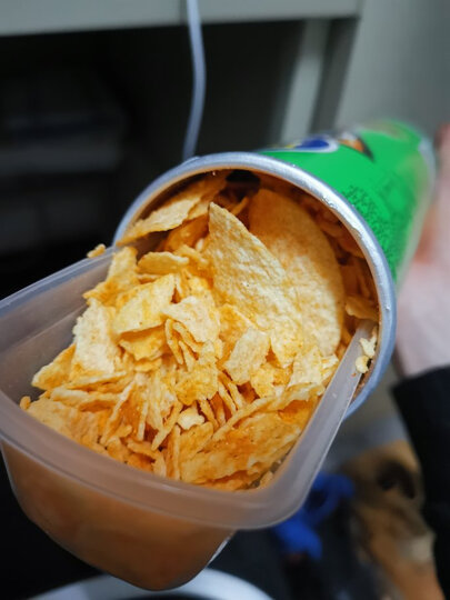 [晒单帖]我能说什么,薯片全是碎的,虽然快递快,但.