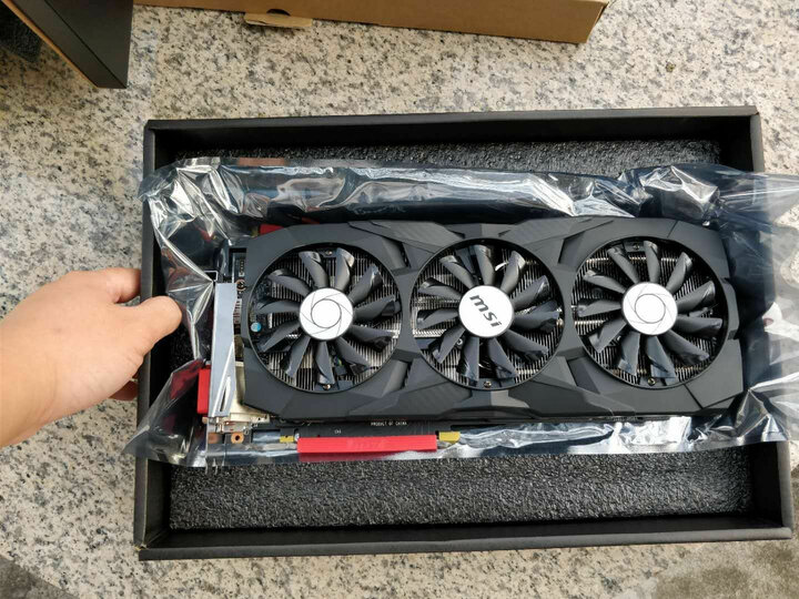 微星(msi)geforce gtx 1070 8g duke 闇黑龙爵 256bit  8gb gddr5 pci