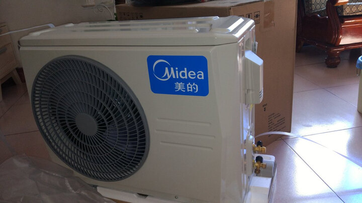 美的kfr-26gw/wdaa3@:"空调收到了当天就安排人员安装了.