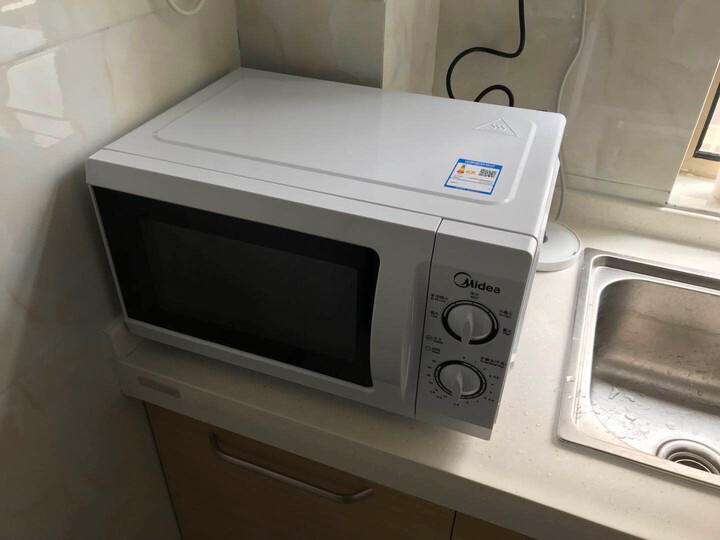 美的m1-l213b:"个人觉得微波炉这个东西真的是买这个最好,没必要买太