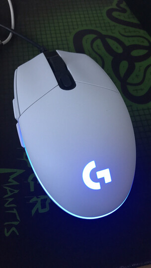 罗技g102 游戏鼠标:"不错,就是滚轮容易按成中键,要轻轻的滚" - 京东