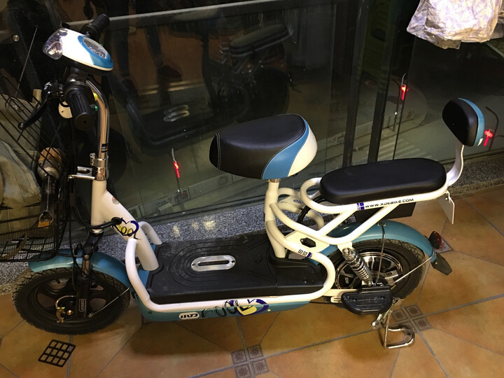 小刀 电动车 贝贝电瓶车 48v电动车自行车 迷你踏板助力车 小清新学生