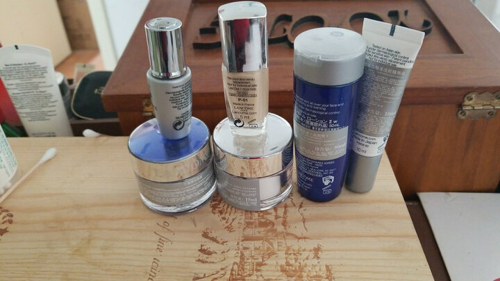 保湿效果还不错,用着.