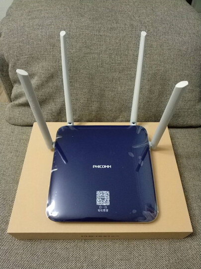 斐讯psg1218:"路由器颜值很高,质量也很不错,关键是还能返现,就太超值