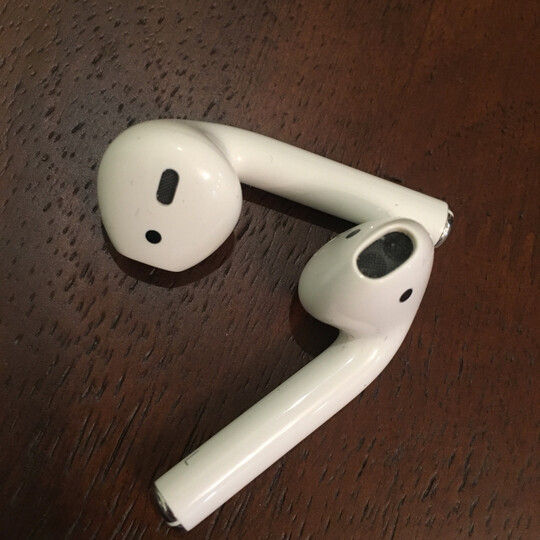 appleairpods:"很好用,支持支持.但是不能直接调音量大小." - 京东