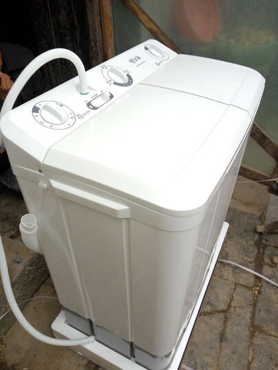 京东秒杀 上海(shanghai)8公斤 半自动双缸 双桶波轮洗衣机 家用大