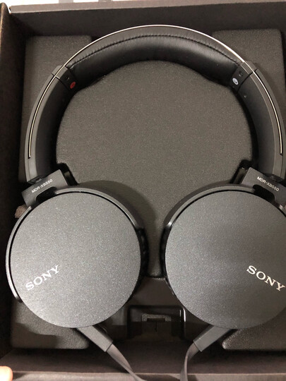 索尼xb550ap:"低音还行,在这个价位来说不错了.