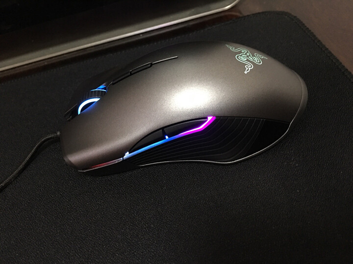 雷蛇(razer) 锐蝮蛇竞技版 鼠标 有线鼠标 游戏鼠标 双手通用 rgb