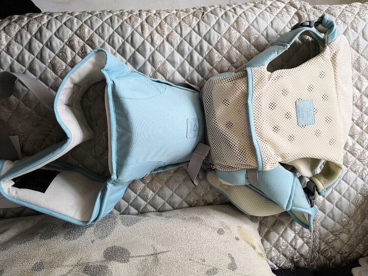 稍微试了下,横抱孩子.