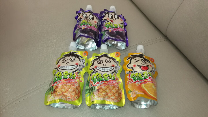 旺旺旺旺维多粒果冻爽综合口味 750g:"一大包里面有五袋,三种口味