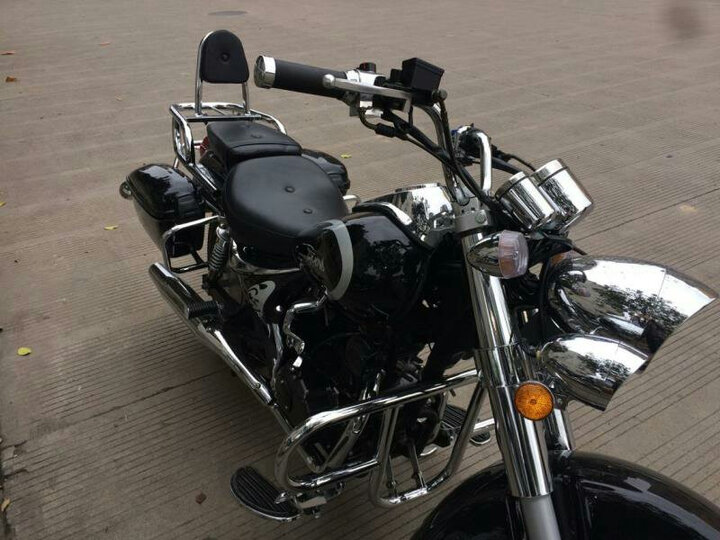 风暴太子摩托车 哈雷复古摩托车 200 250cc宗申发动机骑士车成人两轮