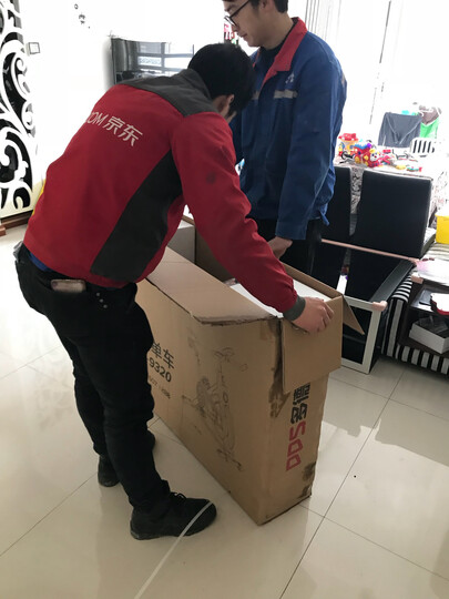 师傅送货上门,并且安装了,东西还可以,暂未使用,用后读评.