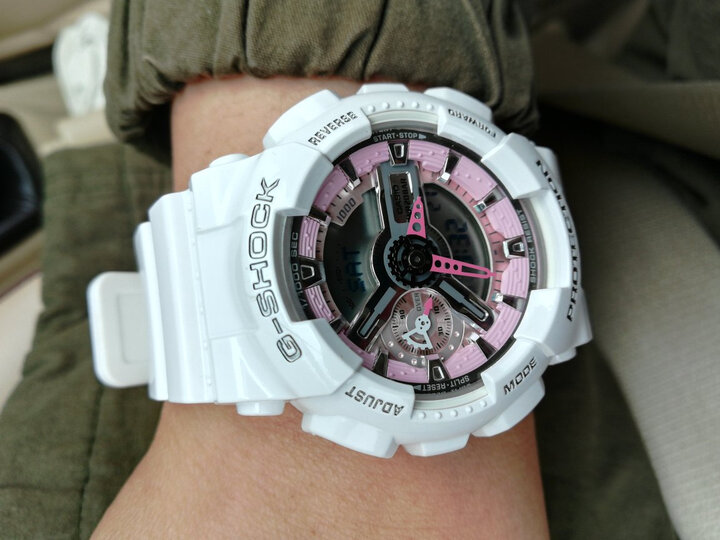 卡西欧(casio)女表 运动夜跑防震防水石英手表 时尚腕表 gma-s110mp