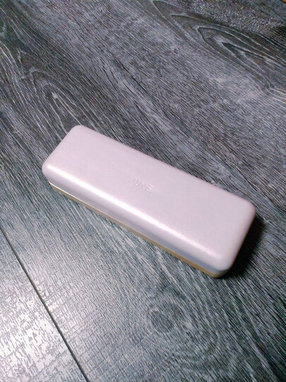 就凭你们jins给我发了春季限量樱花粉眼镜盒也值得给这个好评.