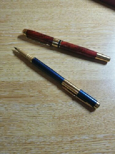 鳄鱼(crocodilepen) 鳄鱼基辅 星光蓝特细铱金笔书写非常流利,很不错