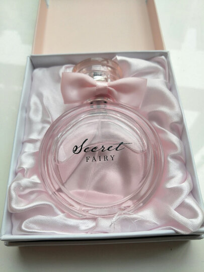 芬尚 精美礼盒秘密女士香水女士持久淡香清新50ml香水女士买1送7专柜