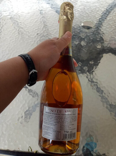 唇醇之恋(besodeamor):"酒今天已经到了 是自己去站点去提的,因为晚上