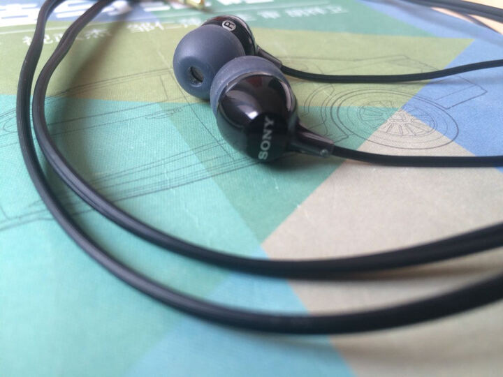 索尼(sony) mdr-ex15lp 入耳式耳机