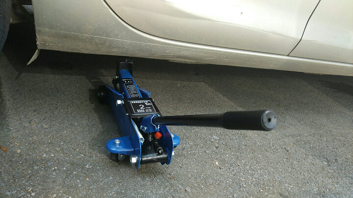 图耐得2吨卧式液压千斤顶 2t汽车千斤顶 车用车载千斤顶 小车轿车油压