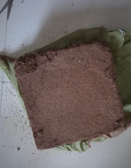 生升 花卉植物营养土 种菜土 花土 多肉土 有机肥 大块椰砖土 脱盐