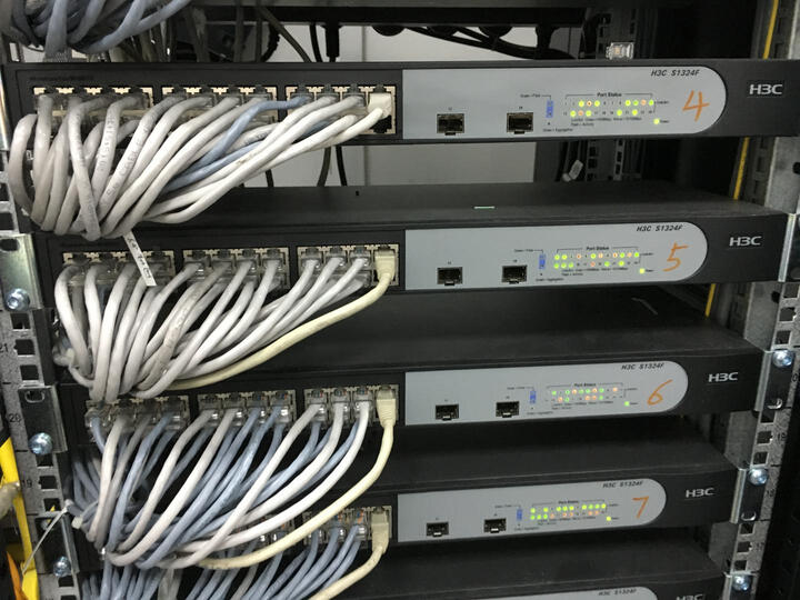 华三(h3c) s1324f 24口千兆soho交换机